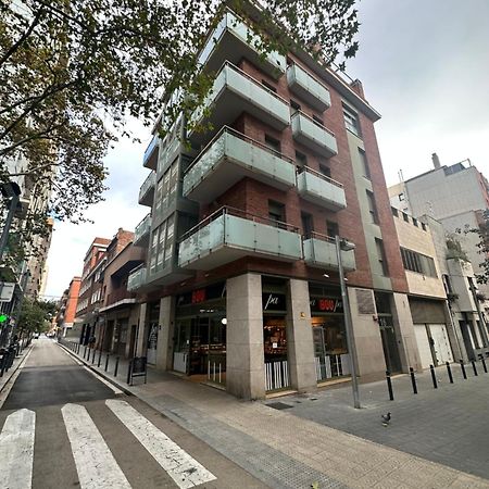 Cozy Apartment Les Corts Barcelona Exterior photo