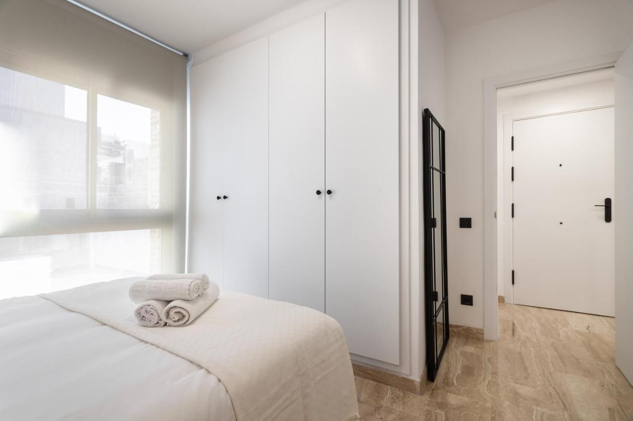 Cozy Apartment Les Corts Barcelona Exterior photo